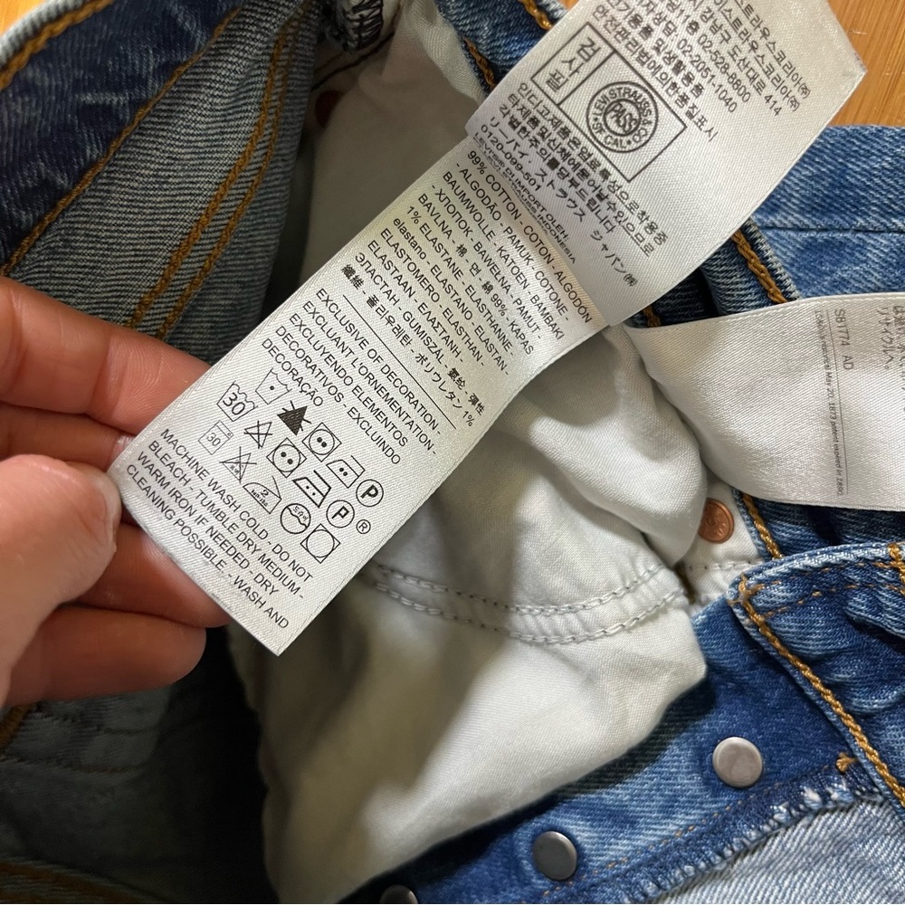 Levi's Wedgie Straight Leg Button Fly Classic Blue Jeans size 27 - Picture 6 of 12